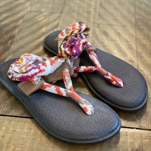 Sanuk sandals